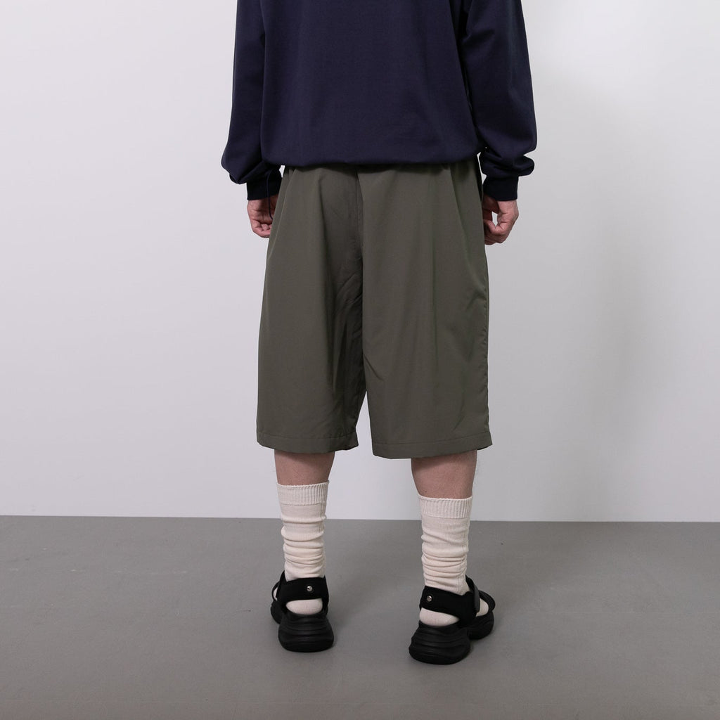 【新入荷】MINOTECH® TWO-TUCKED EASY HALF PANTS