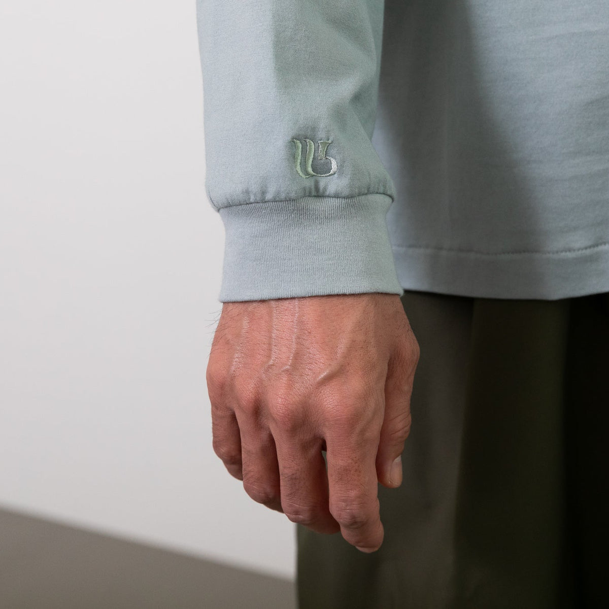 SIGNATURE  L/S  TEE