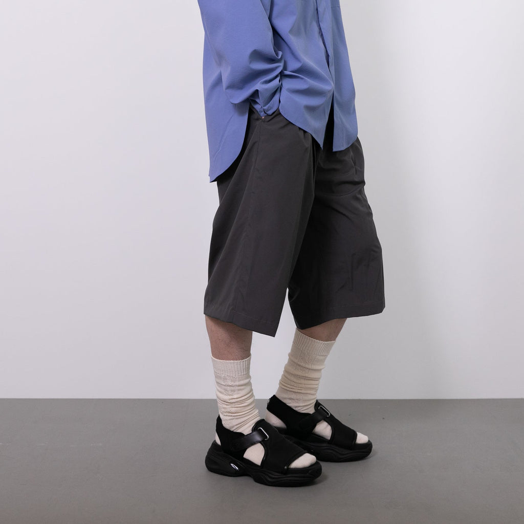 【新入荷】MINOTECH® TWO-TUCKED EASY HALF PANTS