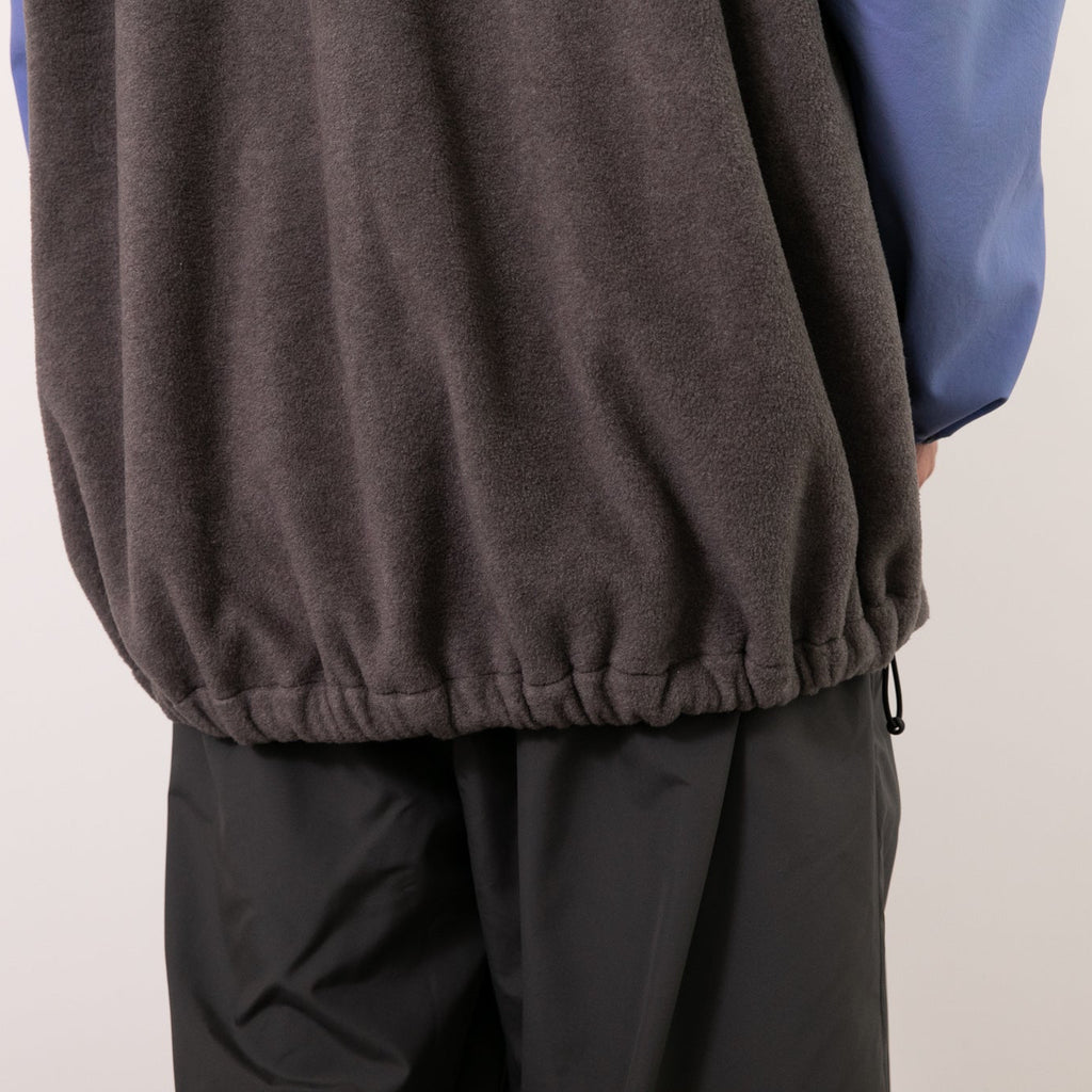 DRAPE  FLECE  VEST