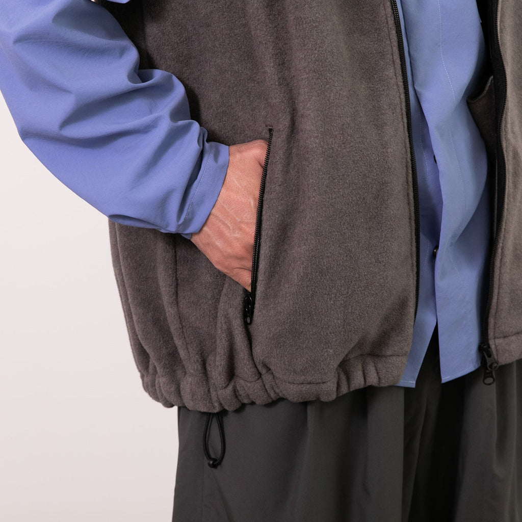 DRAPE  FLECE  VEST