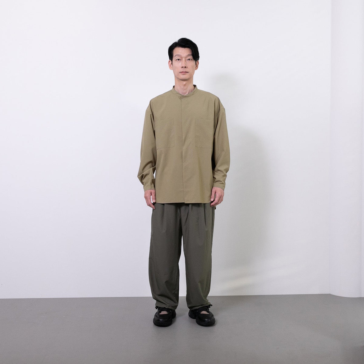 MINIMAL BANDCOLLAR  SHIRT