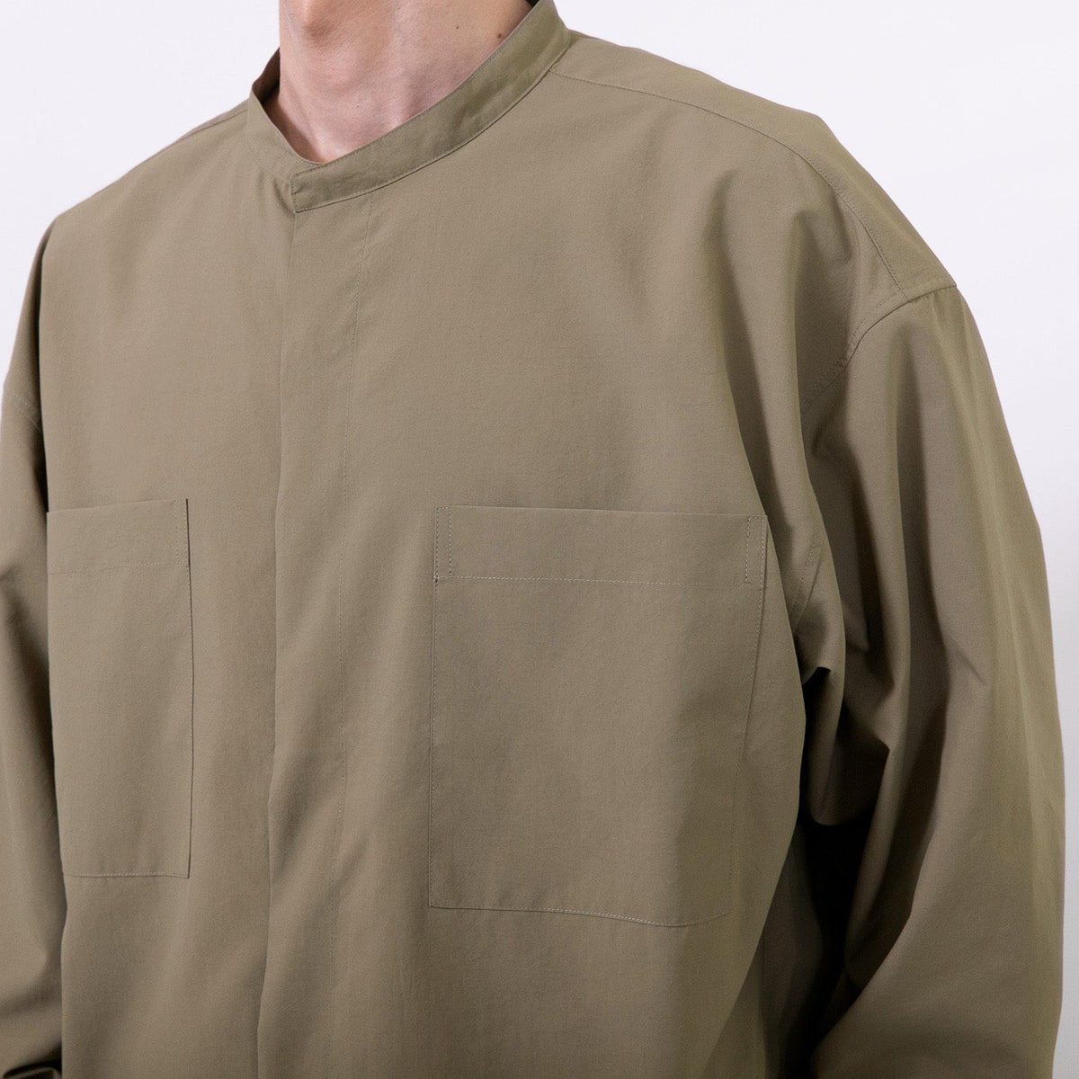 MINIMAL BANDCOLLAR  SHIRT