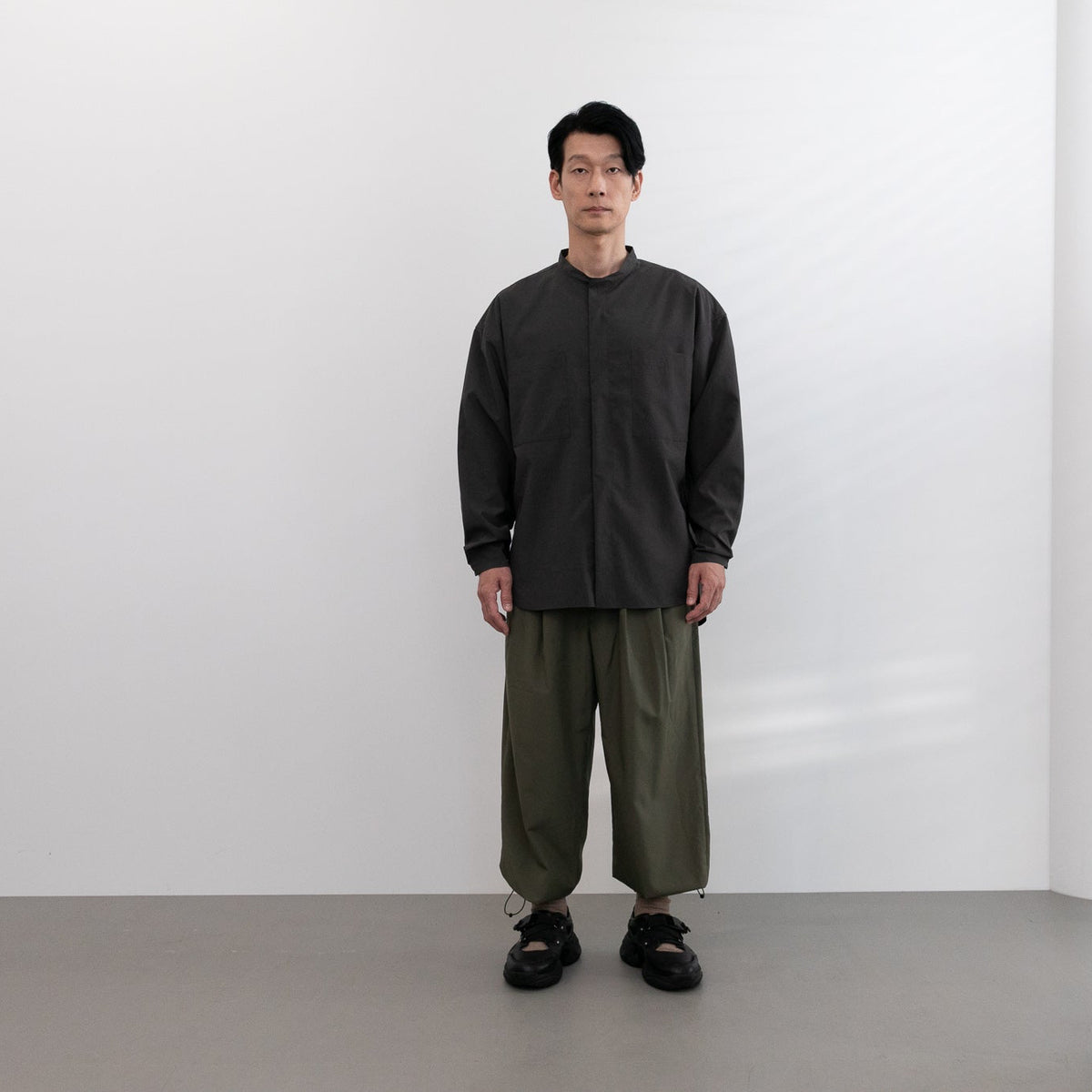 MINIMAL BANDCOLLAR  SHIRT