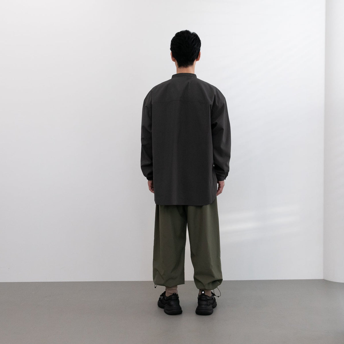 MINIMAL BANDCOLLAR  SHIRT