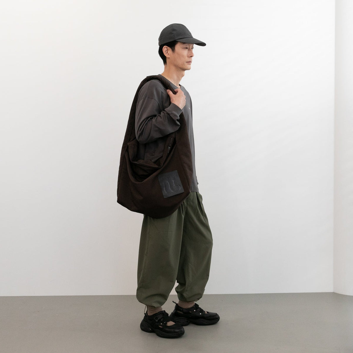 DRAPE SHOULDER BAG