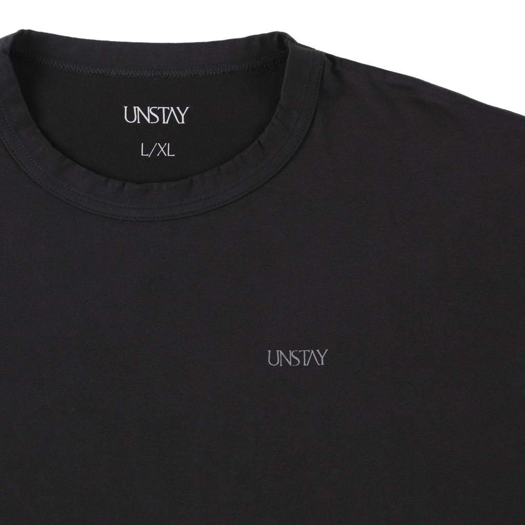 UNSTAY   TEE